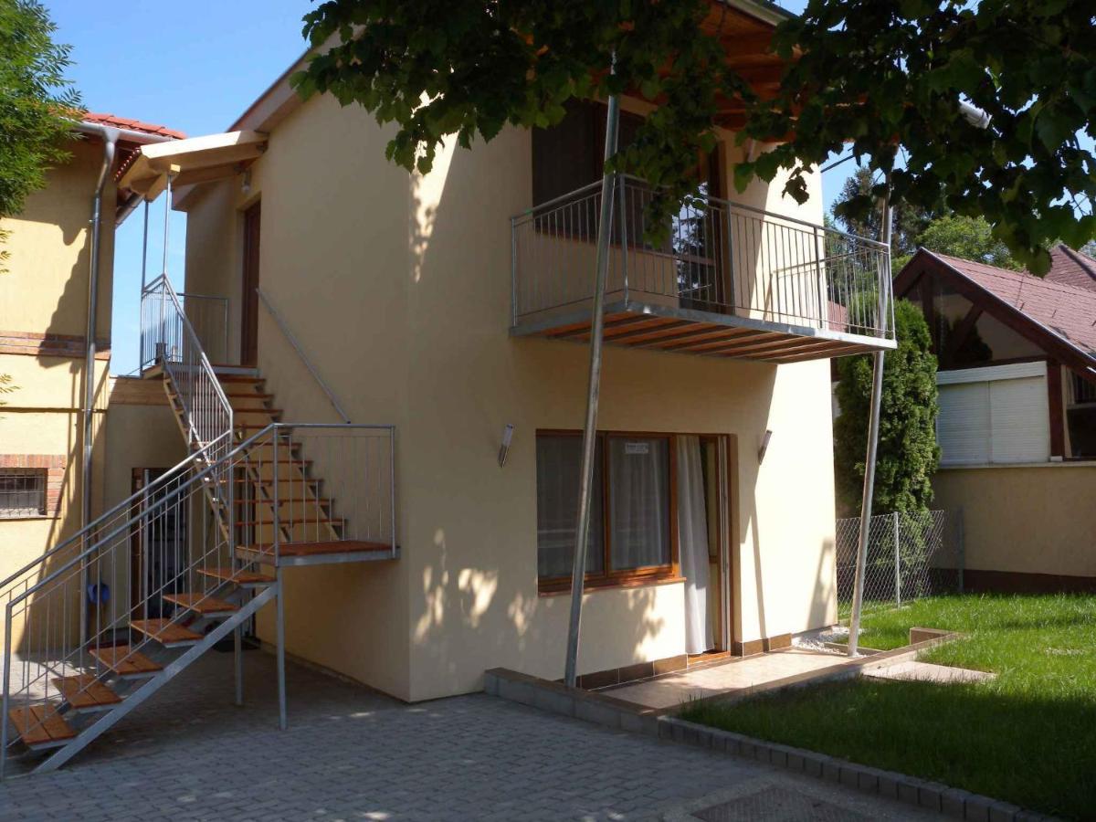 Apartment In Siofok/Balaton 19745 Balatonszabadi Fürdőtelep Exterior foto